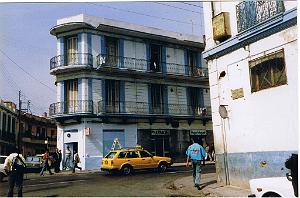 ORAN AOUT 2006 RUE FUSTEL DE COULANGES ET ANGLE PHARMACIE